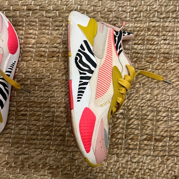 Puma sneakers! - Picture 2 of 3